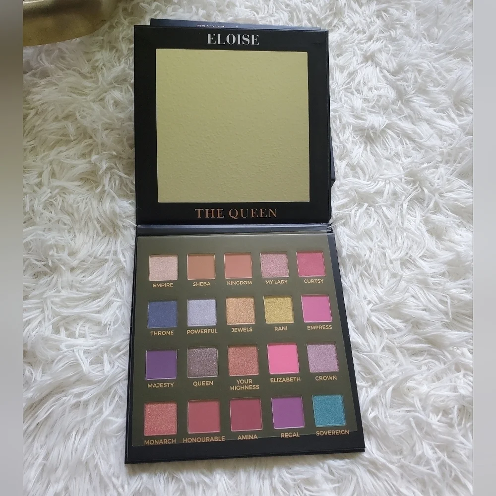 ELOISE THE QUEEN Eyeshadow Palette w/ Mirror RARE FIND! Retail $53 NEW